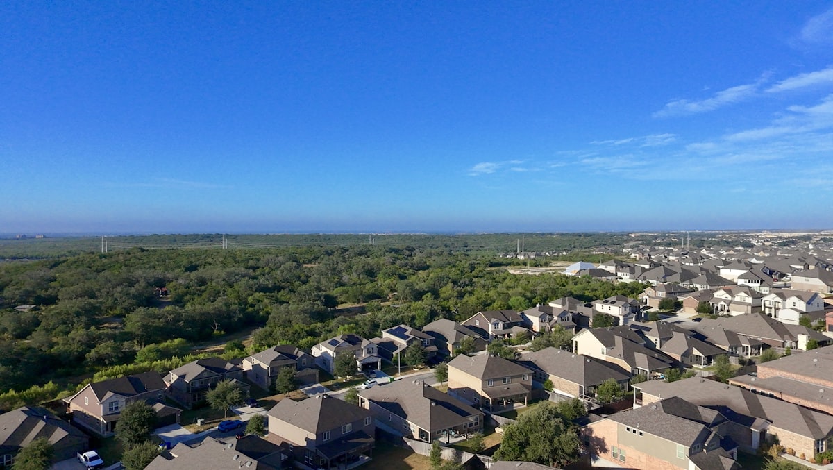 A leafy, family-friendly neighborhood in the Dallas–Fort Worth area
